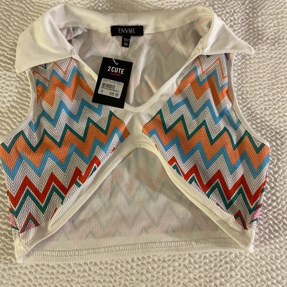 Envme 2 Cute Chevron Print Top Sz M NWT